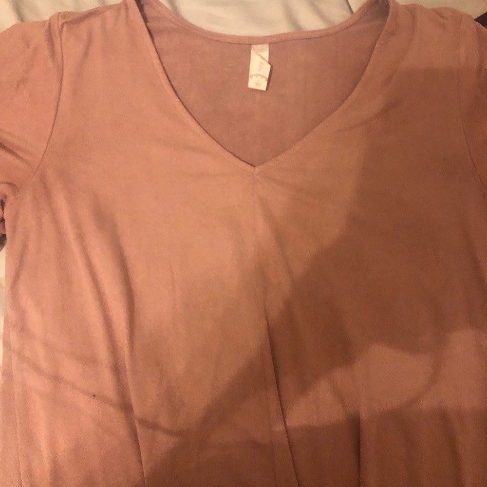 V-neck shirt, very soft